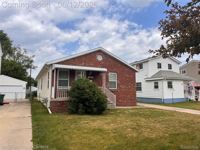 28802 Birchlawn Street, Garden City, MI 48135