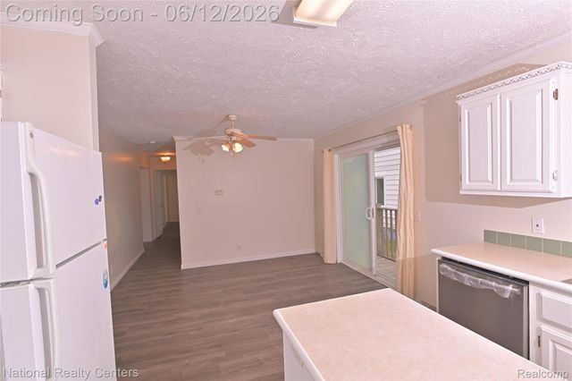 28802 Birchlawn Street, Garden City, MI 48135