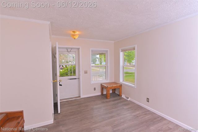 28802 Birchlawn Street, Garden City, MI 48135