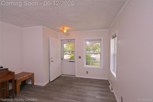 28802 Birchlawn Street, Garden City, MI 48135