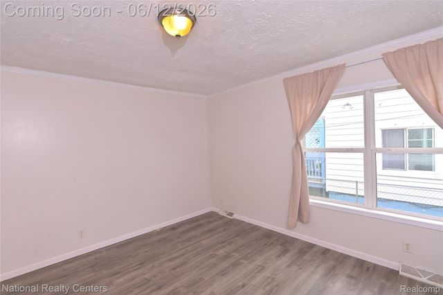 28802 Birchlawn Street, Garden City, MI 48135