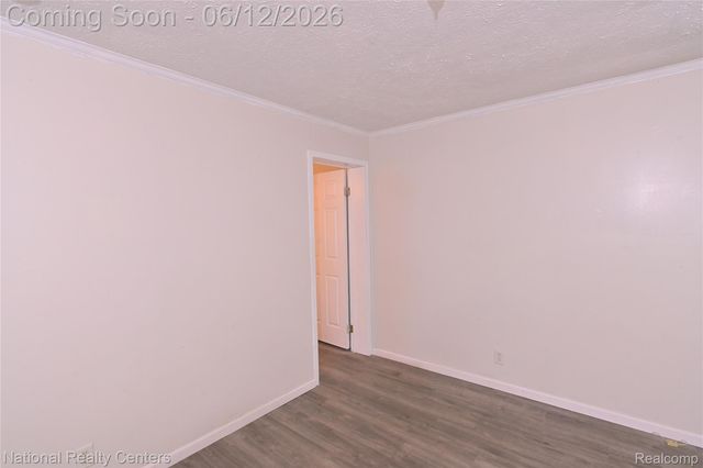 28802 Birchlawn Street, Garden City, MI 48135