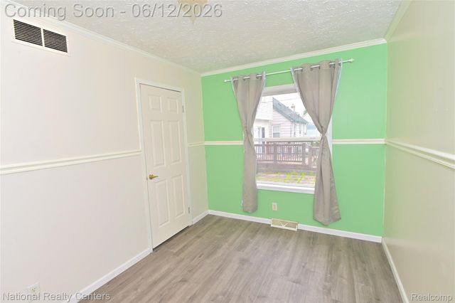 28802 Birchlawn Street, Garden City, MI 48135