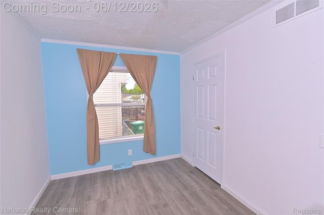 28802 Birchlawn Street, Garden City, MI 48135