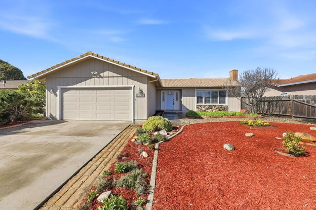 1223 La Canada Way, Salinas, CA 93901