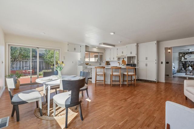 1223 La Canada Way, Salinas, CA 93901