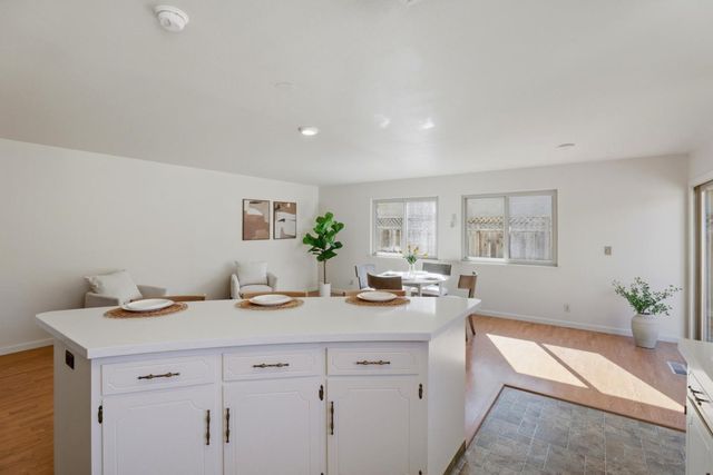 1223 La Canada Way, Salinas, CA 93901