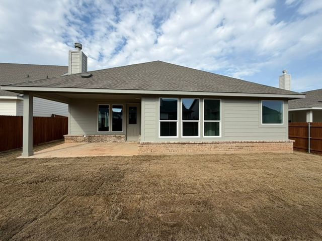 1244 Sabine River Lane, Springtown, TX 76082