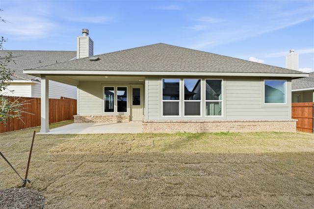 1244 Sabine River Lane, Springtown, TX 76082