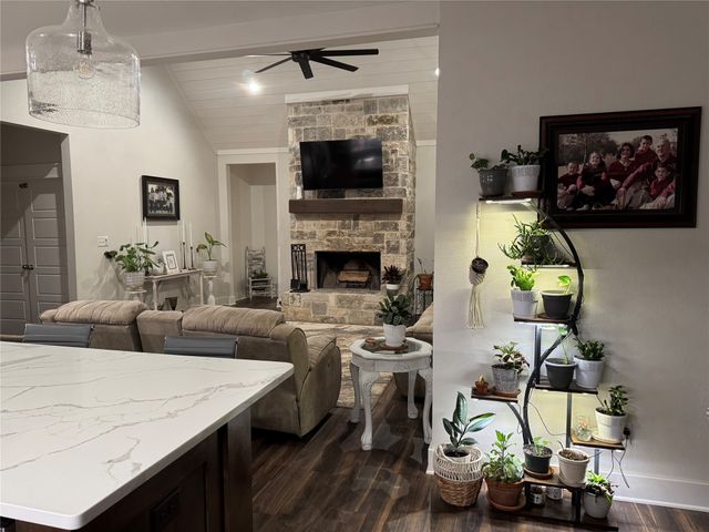 7600 County Road 1500, Athens, TX 75751