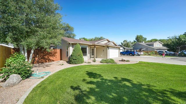 275 W Hanover Circle, Grand Junction, CO 81503