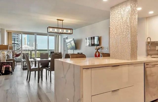 1717 N Bayshore Dr A1448, Miami, FL 33132