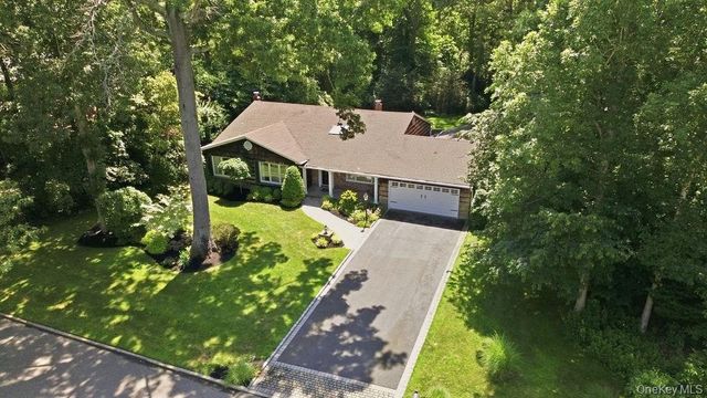 20 Oak Tree Drive, Smithtown, NY 11787