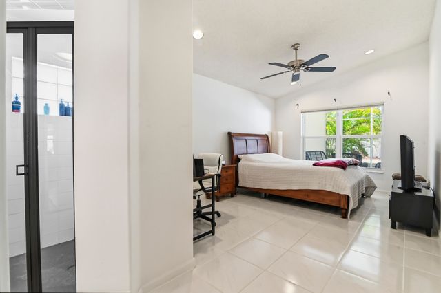 5690 Green Island Drive, Lake Worth, FL 33463