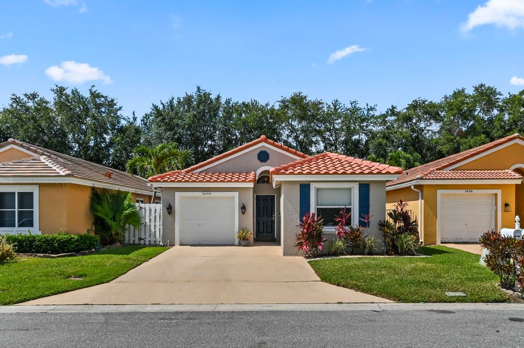 5690 Green Island Drive, Lake Worth, FL 33463