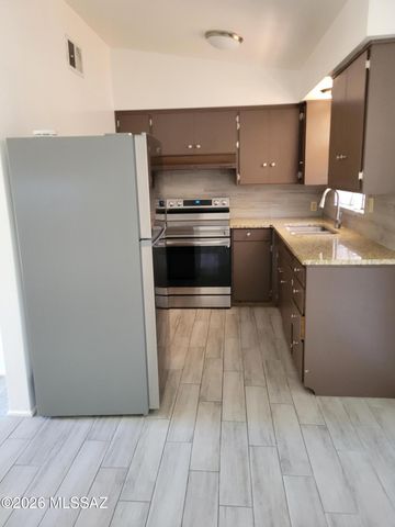 1733 E Hedrick Drive N Unit C, Tucson, AZ 85719