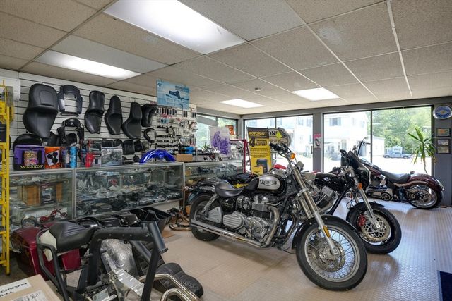 89 Main St, Northborough, MA 01532