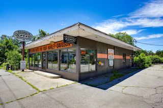 89 Main St, Northborough, MA 01532