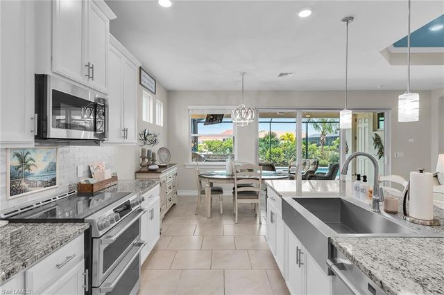 18709 Lake Hammock DR, Naples, FL 34114