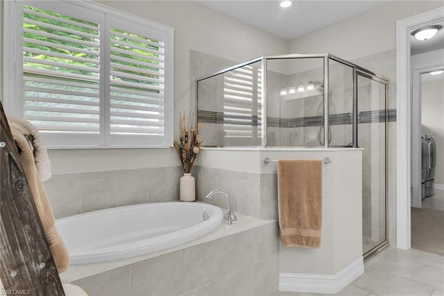 18709 Lake Hammock DR, Naples, FL 34114