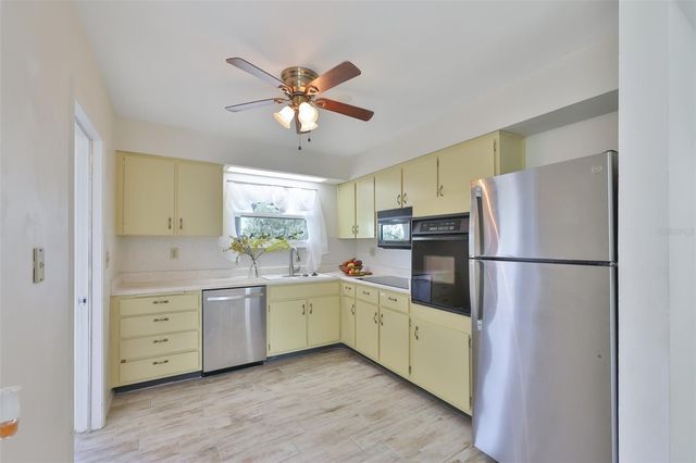 1216 VALLEY FORGE BOULEVARD, Sun City Center, FL 33573