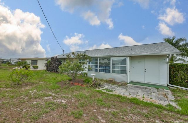 1216 VALLEY FORGE BOULEVARD, Sun City Center, FL 33573