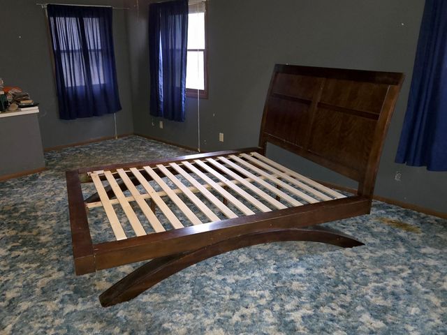 302 N Pine St, Argonia, KS 67004