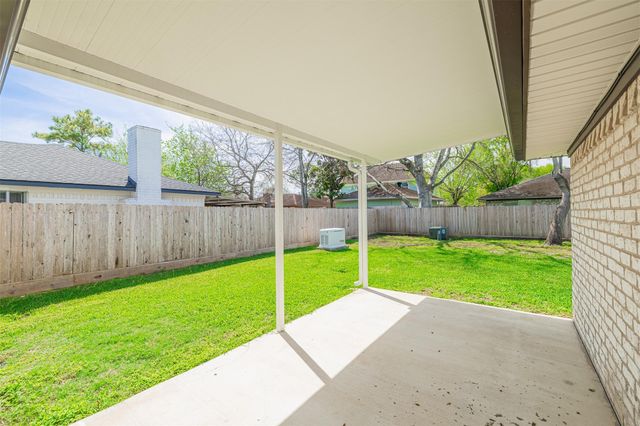 12106 Fairmeadow Drive, Houston, TX 77071