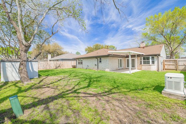 12106 Fairmeadow Drive, Houston, TX 77071