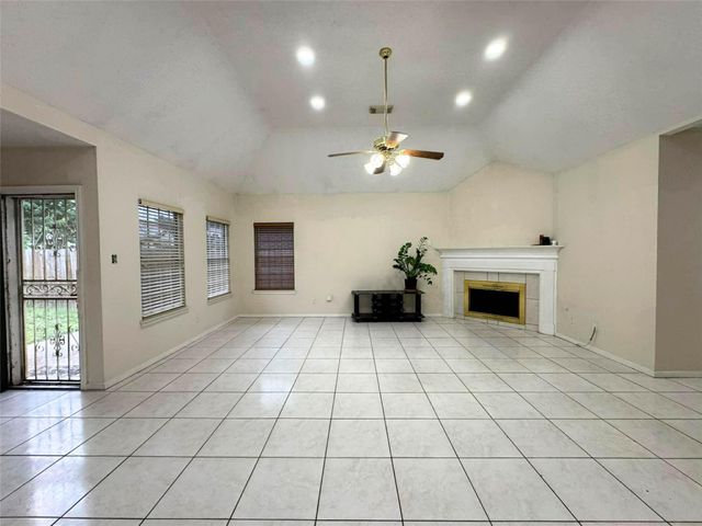 13607 Sable Lane, Houston, TX 77014