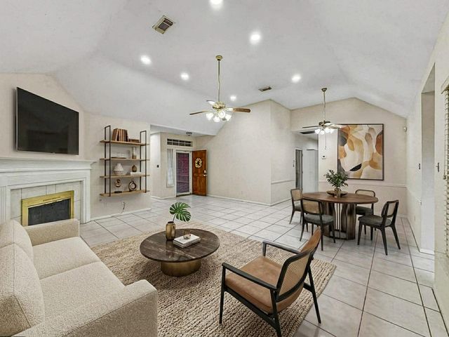 13607 Sable Lane, Houston, TX 77014