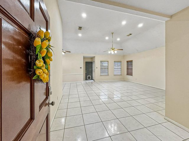 13607 Sable Lane, Houston, TX 77014