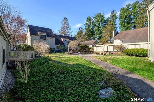 1 Heritage Village C, Southbury, CT 06488