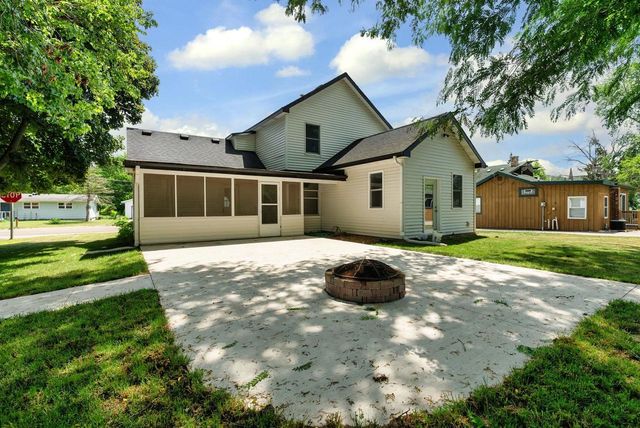 114 State Street, Mazomanie, WI 53560