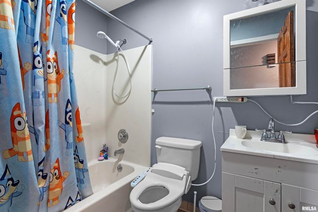 2928 Rainier Drive, Springfield, IL 62704