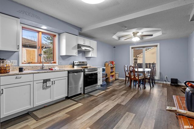 2928 Rainier Drive, Springfield, IL 62704