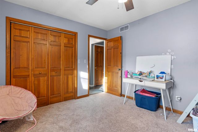 2928 Rainier Drive, Springfield, IL 62704