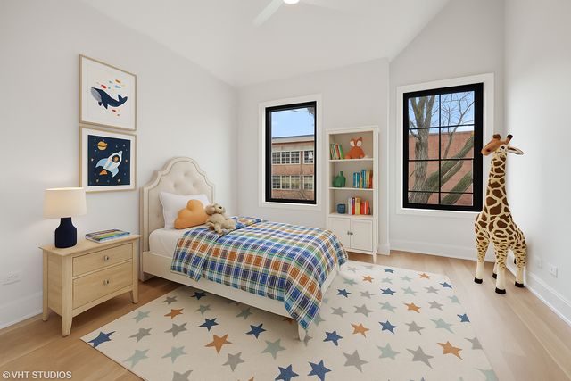 3920 N Bell Avenue, Chicago, IL 60618