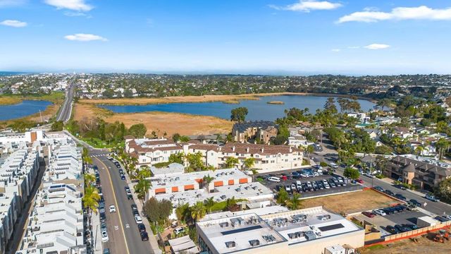 551 Laguna, Carlsbad, CA 92008