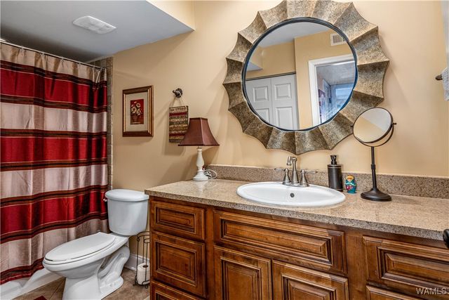 210 15th E 67, Tuscaloosa, AL 35401