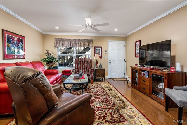 210 15th E 67, Tuscaloosa, AL 35401