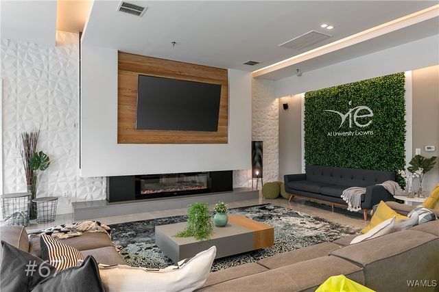 210 15th E 67, Tuscaloosa, AL 35401