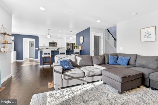 32 KATHERINES WAY, Lancaster, PA 17602