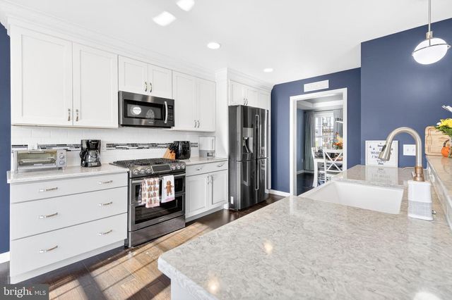 32 KATHERINES WAY, Lancaster, PA 17602