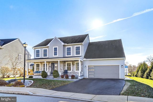 32 KATHERINES WAY, Lancaster, PA 17602