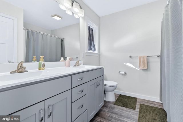 32 KATHERINES WAY, Lancaster, PA 17602