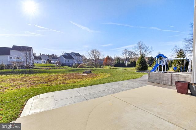 32 KATHERINES WAY, Lancaster, PA 17602