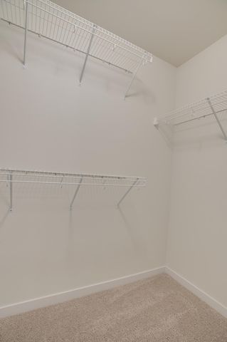 6774 Belding Drive S, Fargo, ND 58104