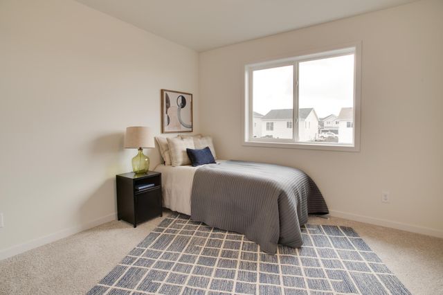 6774 Belding Drive S, Fargo, ND 58104