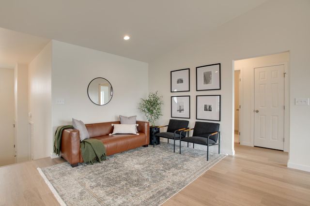 6774 Belding Drive S, Fargo, ND 58104